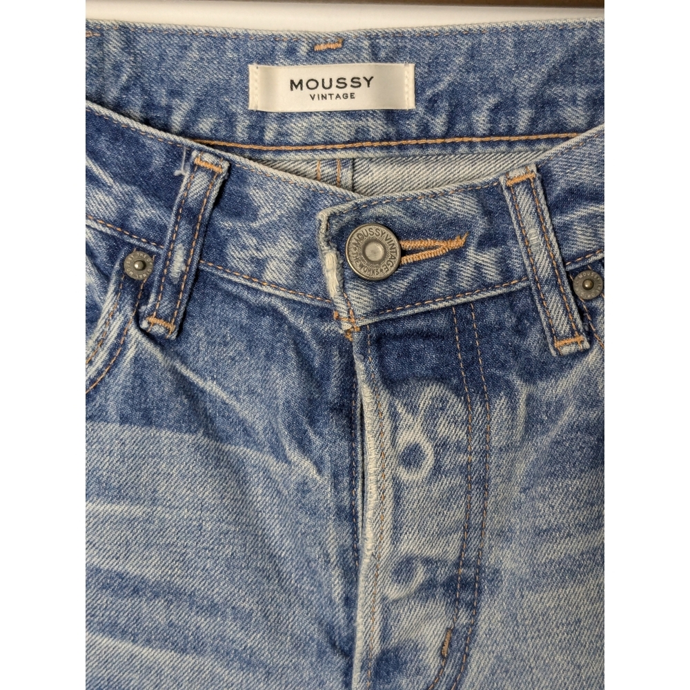 Moussy • Howa Distressed Buttonfly Jeans - Picture 7 of 10